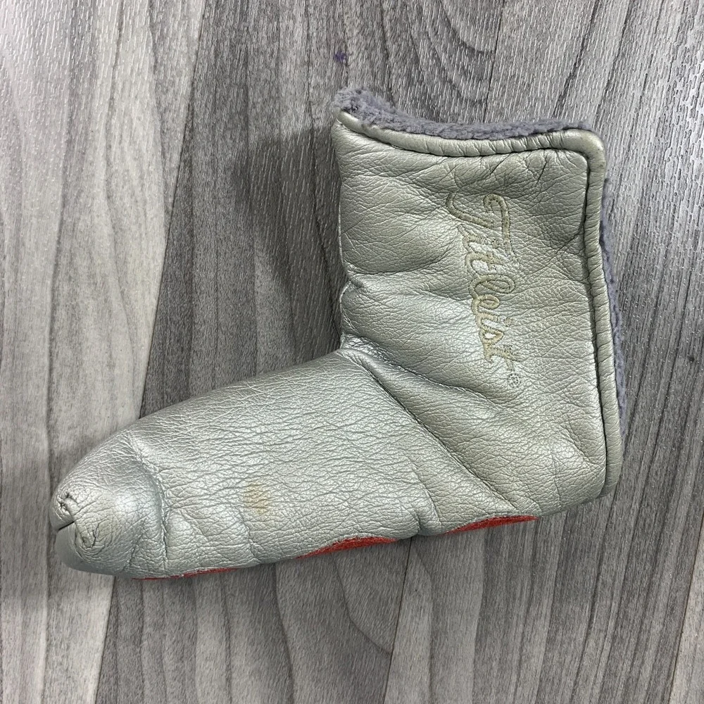 Scotty Cameron Titleist Putter Studio Headcover Silver Red Dots Blade